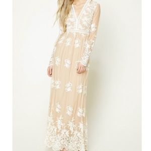 Forever 21 Embroidered Lace Maxi Dress